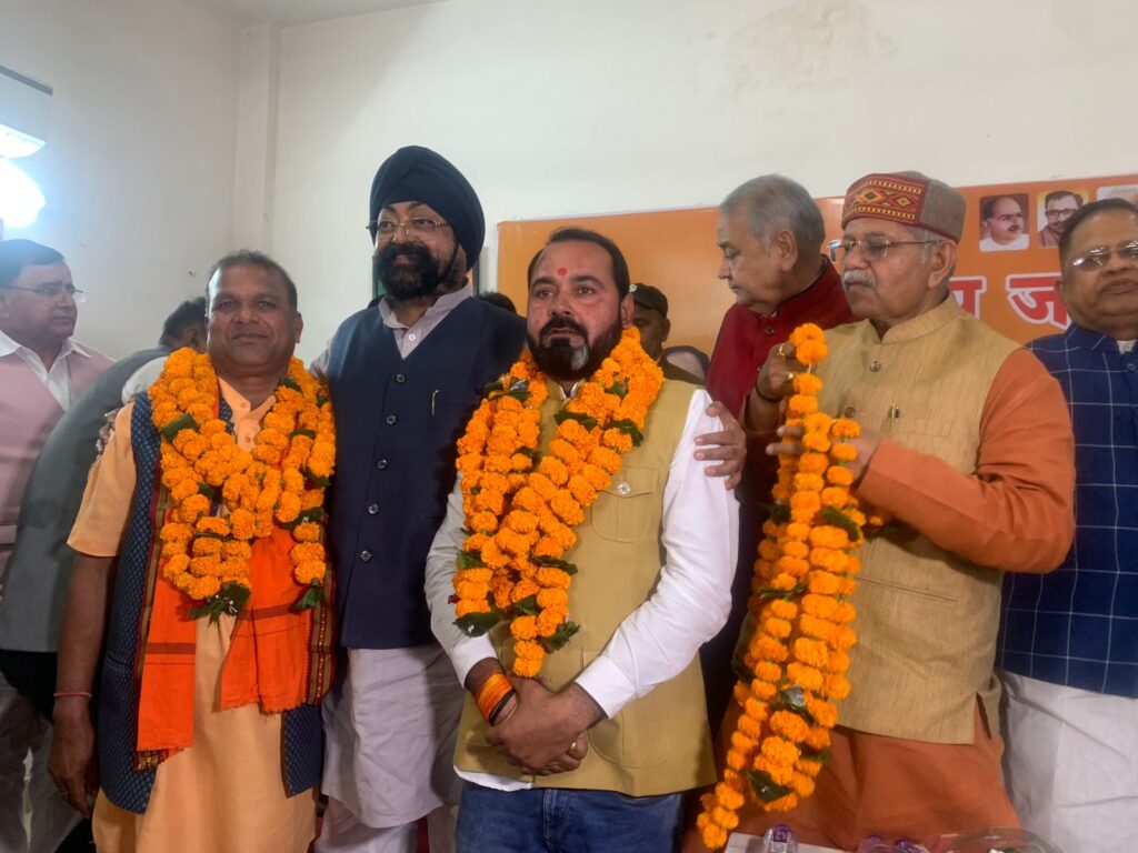 *मोहित जायसवाल और दीपक सिंह बने भाजपा संगठन के जिलाध्यक्ष,दीपक ने पहले ही दिन दावा किया:महापौर भाजपा का होगा और सर्वाधिक भाजपा पार्षद जीत कर आयेंगे*