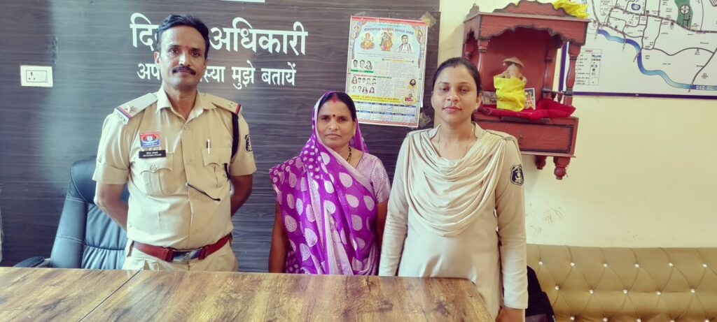 आर्मी के सिपाही से 3 लाख रू की धोखाधड़ी,आरोपी पूर्व सिपाही की मां गिरफ्तार