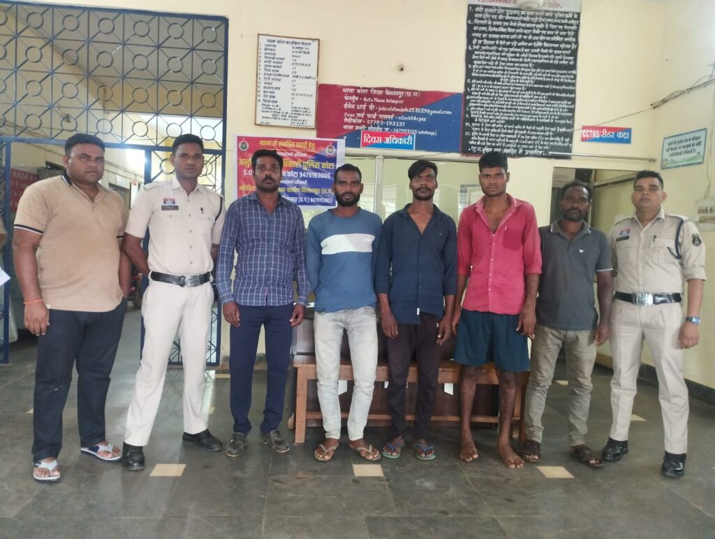 शासकीय कार्य में बाधा करते हुए जान से मारने की धमकी देते हुए मारपीट करने वाले 5 फरार आरोपी चढ़े कोटा पुलिस के हत्थे
