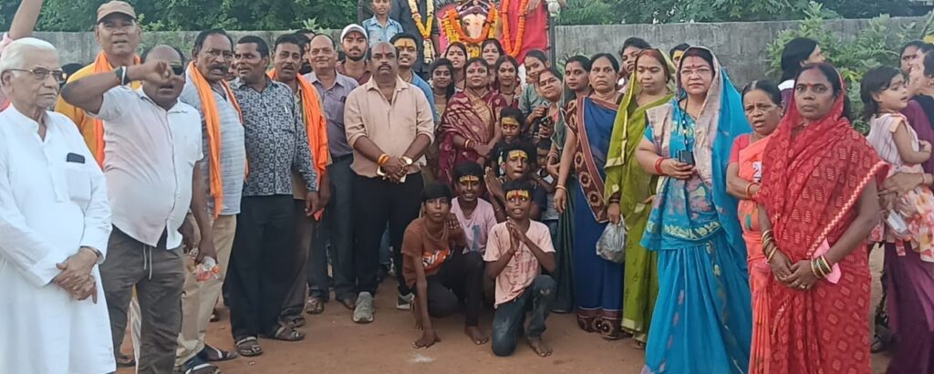 MIC मेम्बर रेखा पांडेय ने किया विघ्नहर्ता की पूजा, अनंत चतुर्दशी पर विसर्जन कर बप्पा को दी भावभीनी विदाई*