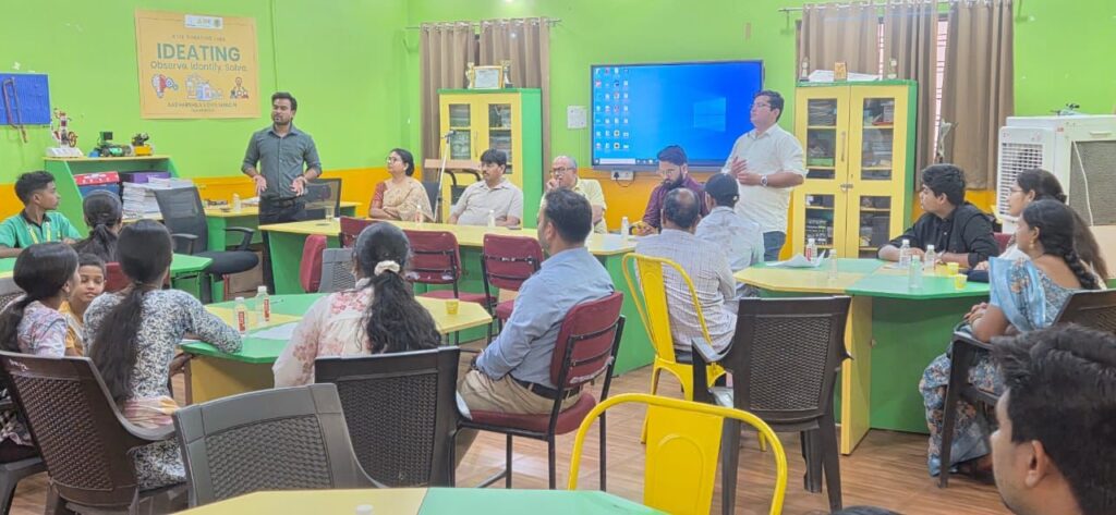 आधारशिला विद्या मंदिर सैनिक स्कूल में करियर मार्गदर्शन सत्र का आयोजन