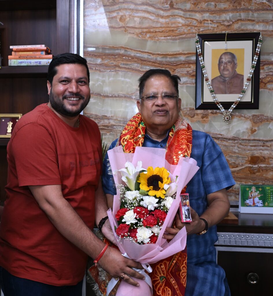 बिलासपुर भाजपा  की राजनीति के मजबूत स्तंभ अमर अग्रवाल को मिली नई जिम्मेदारी, भाजयुमो नेता रौशन ने दी बधाई