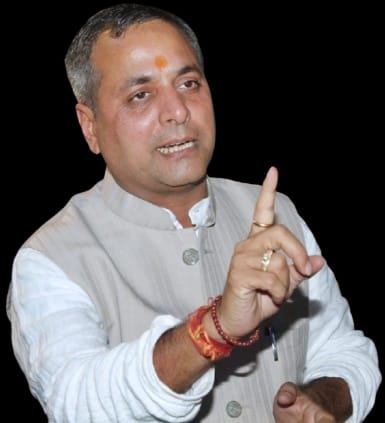 महतारी वंदन योजना  एक हाथ से दिया, दूसरे हाथ से छीना 1000 रुपए का ढिंढोरा पीट रही साय सरकार ने बुजुर्गों का निवाला छीना : शैलेष पांडे