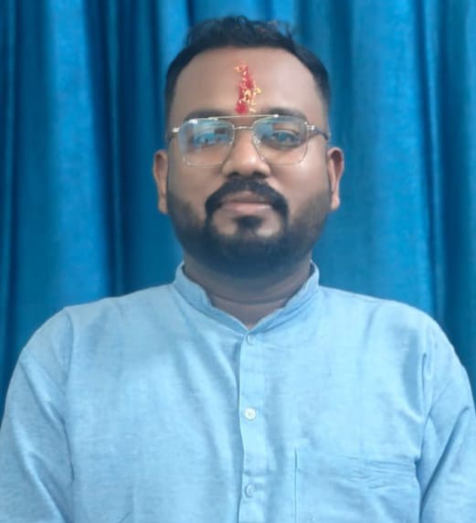 सृजन महंत को  हिंदी विषय में पी.एच डी की उपाधि प्राप्त हुई
