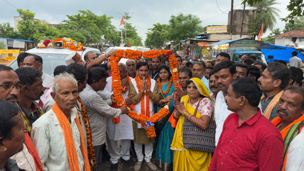 डोंगरगढ़–कटघोरा नई रेल लाइन की स्वीकृति पर जनआभार का अभूतपूर्व उत्साह, केंद्रीय राज्य मंत्री श्री तोखन साहू का उसलापुर, तखतपुर एवं मुंगेली में भव्य स्वागत