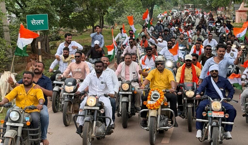 मटियारी से बेलतरा तक तिरंगे के रंग में रंगा बेलतरा, भव्य बाइक रैली एवं तिरंगा यात्रा में गूंजा राष्ट्रभक्ति का जयघोष