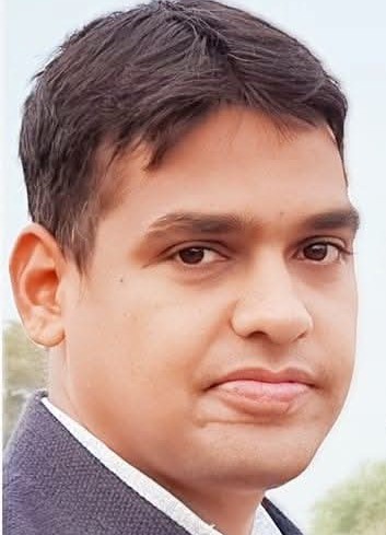 डीईओ पर कार्रवाई,बाबू पर खामोशी-जांच में दोहरा मापदंड,शिक्षा मंत्री से करीबी के रसूख पर अब भी सवाल.?