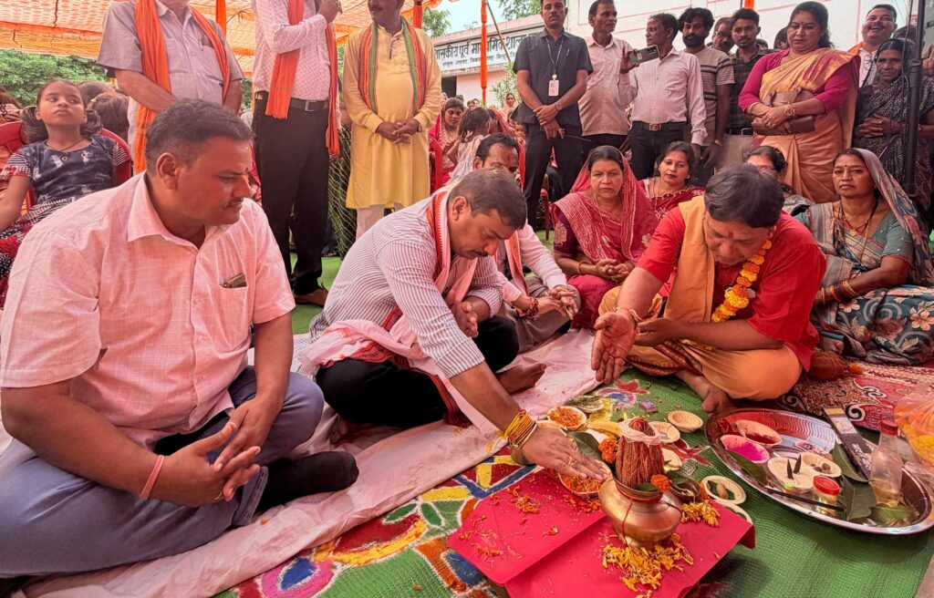 बेलतरा में लगातार दूसरे दिन करोड़ों की विकास सौगात, ₹13.94 करोड़ के कार्यों का भूमिपूजन-शिलापूजन एवं लोकार्पण